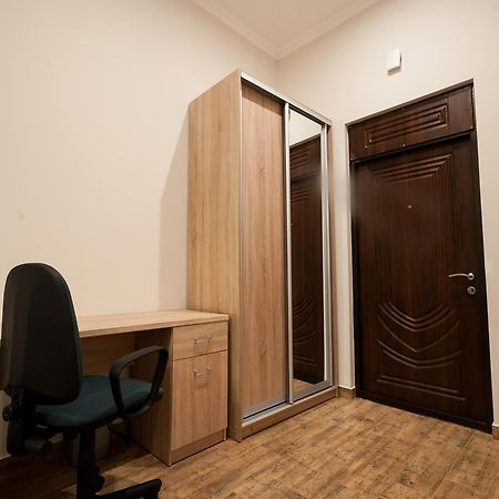 Wonderful Flat On City Center Oujhorod Extérieur photo