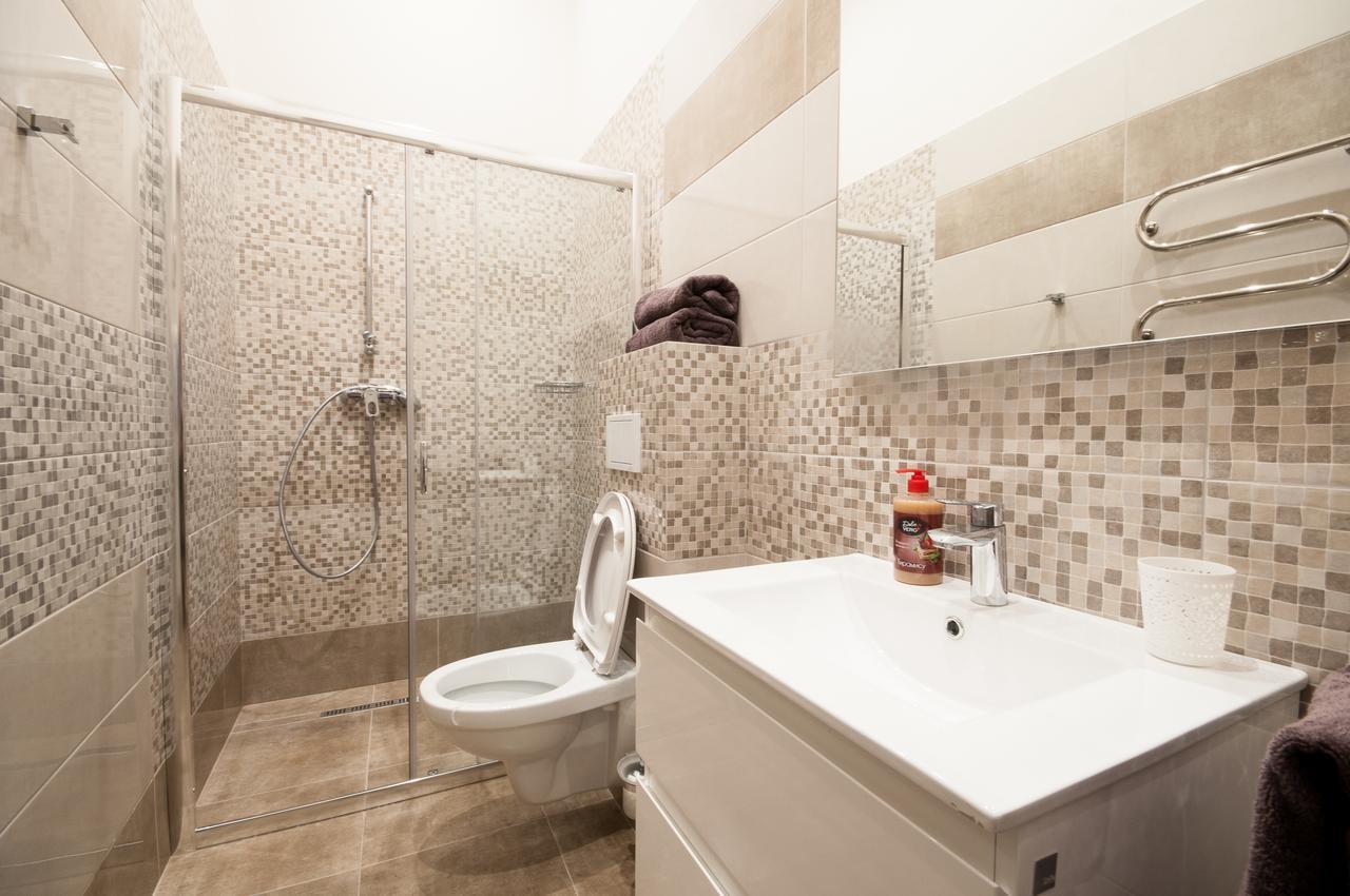 Wonderful Flat On City Center Oujhorod Extérieur photo