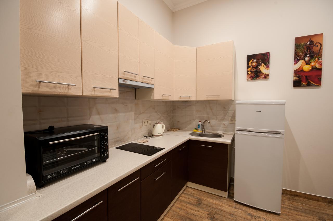 Wonderful Flat On City Center Oujhorod Extérieur photo