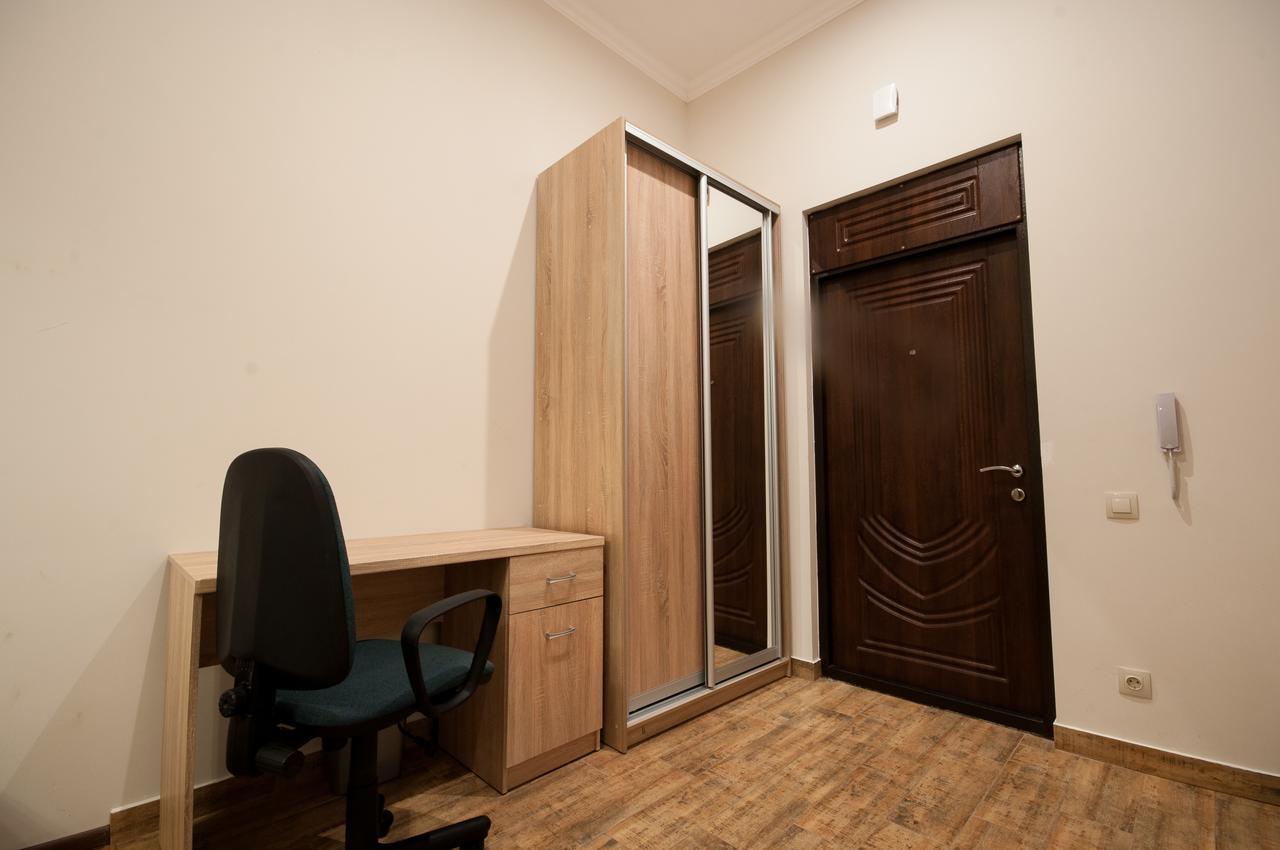 Wonderful Flat On City Center Oujhorod Extérieur photo
